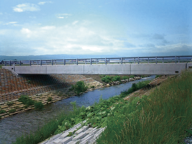 中富良野町 デボツナイ15号橋架換工事